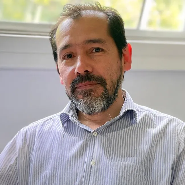 Tomás Echaveguren Navarro Tomás Echaveguren Navarro