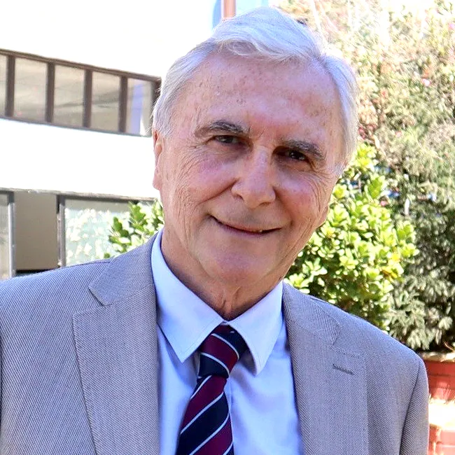 Adolfo-Arata