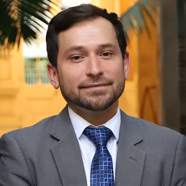 Arturo Farías Alcaíno