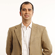Mauricio Medina, exalumno